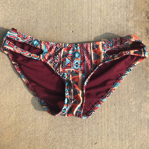 Aztec Print swimsuit bottoms - Picture 1 of 4
